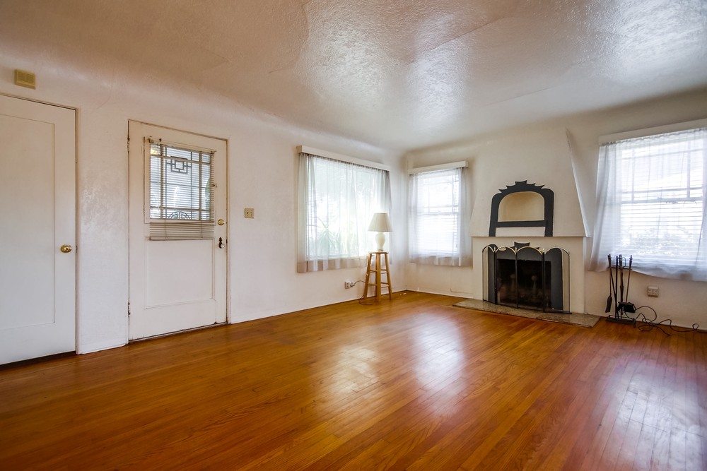 Virtual tour photo 8 of 31 for 3676 Orange Ave