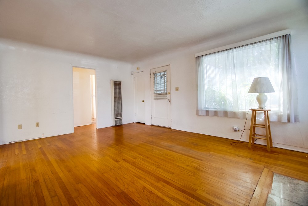 Virtual tour photo 9 of 31 for 3676 Orange Ave