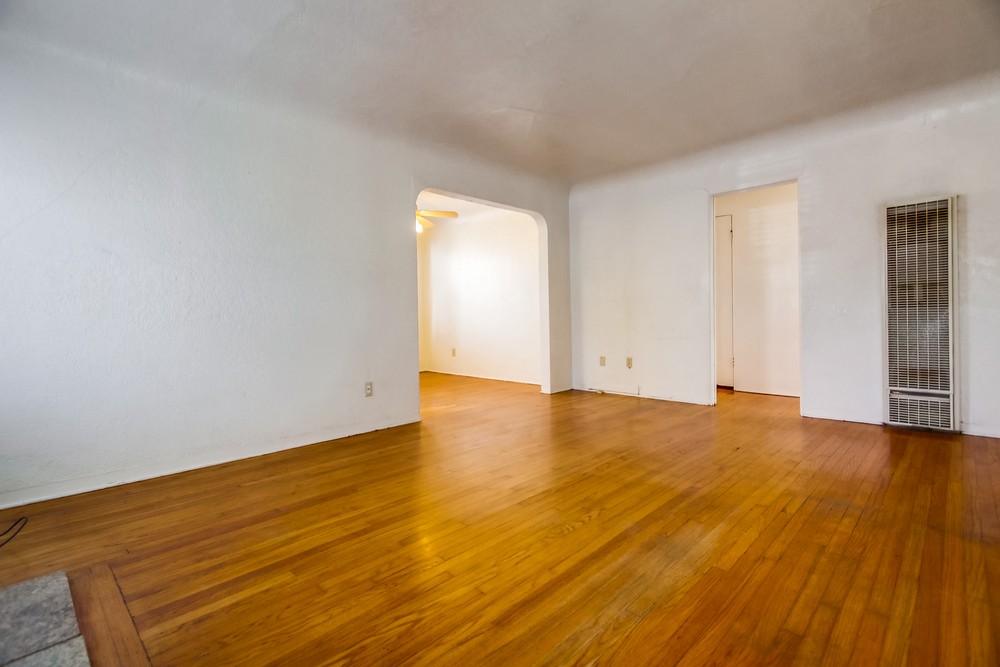 Virtual tour photo 10 of 31 for 3676 Orange Ave
