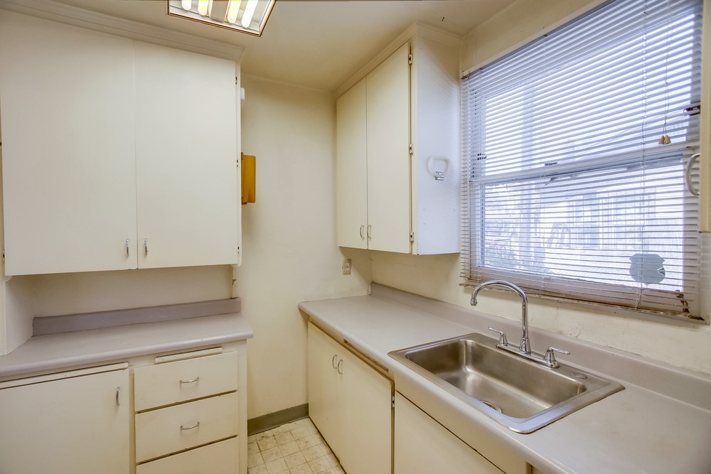 Virtual tour photo 14 of 31 for 3676 Orange Ave