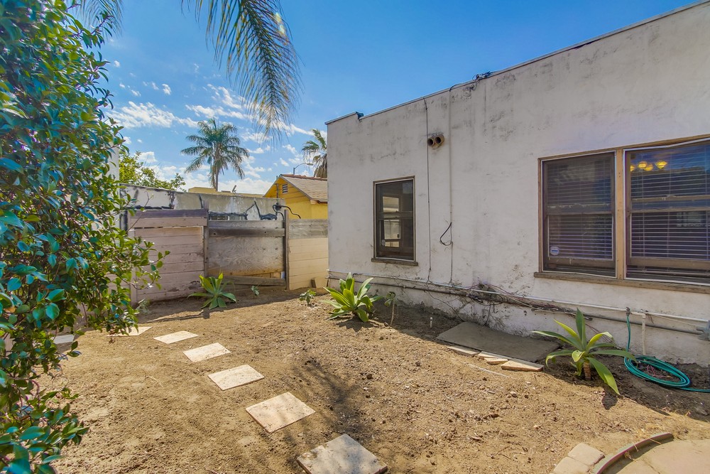 Virtual tour photo 27 of 31 for 3676 Orange Ave