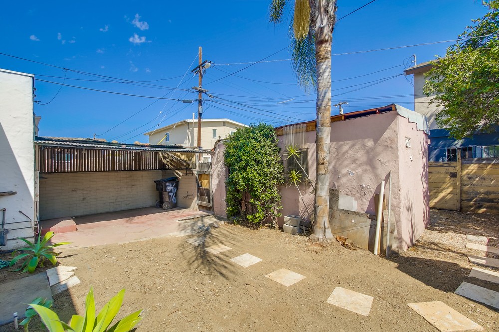 Virtual tour photo 30 of 31 for 3676 Orange Ave