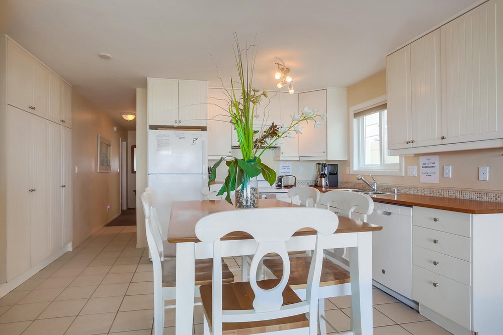 Virtual tour photo 15 of 73 for 3677 Ocean Front Walk