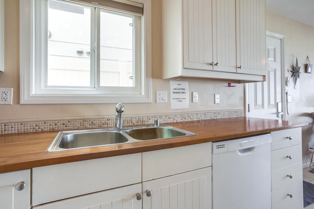 Virtual tour photo 18 of 73 for 3677 Ocean Front Walk