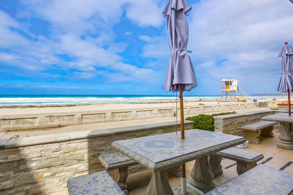 Virtual tour photo 34 of 73 for 3677 Ocean Front Walk