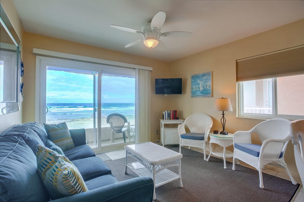 Virtual tour photo 38 of 73 for 3677 Ocean Front Walk