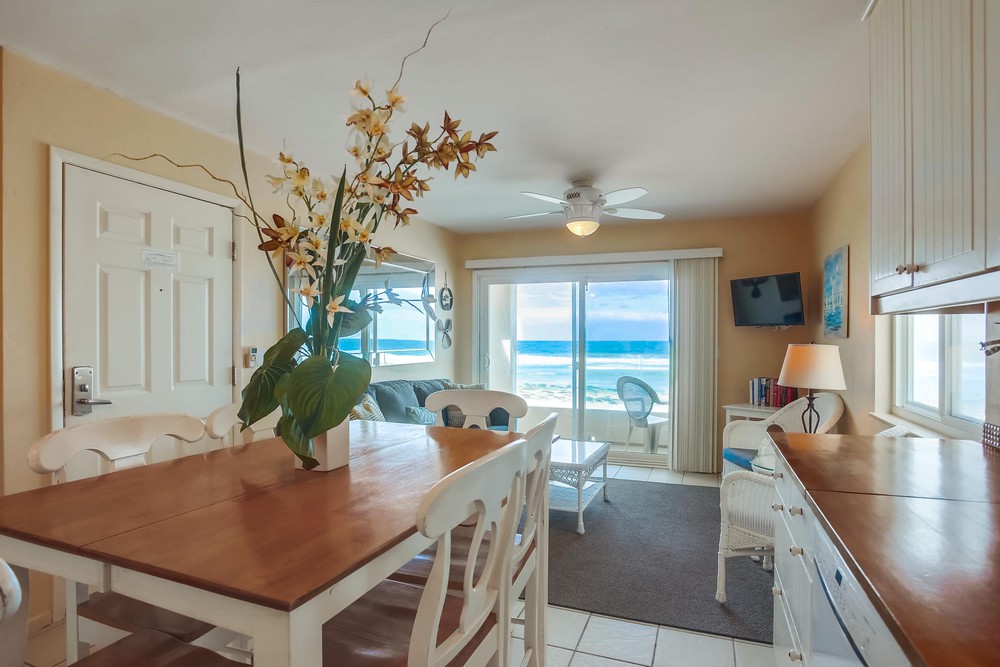 Virtual tour photo 46 of 73 for 3677 Ocean Front Walk