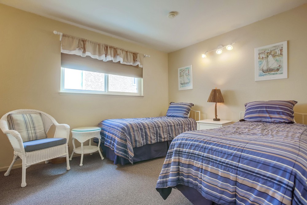 Virtual tour photo 48 of 73 for 3677 Ocean Front Walk