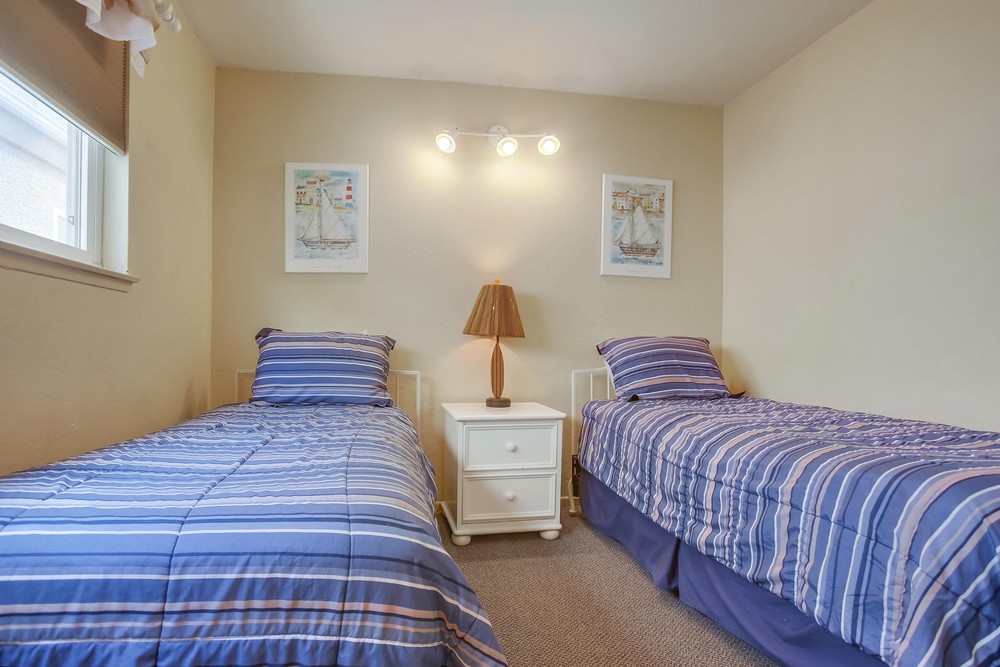 Virtual tour photo 49 of 73 for 3677 Ocean Front Walk
