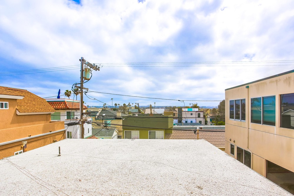 Virtual tour photo 61 of 73 for 3677 Ocean Front Walk