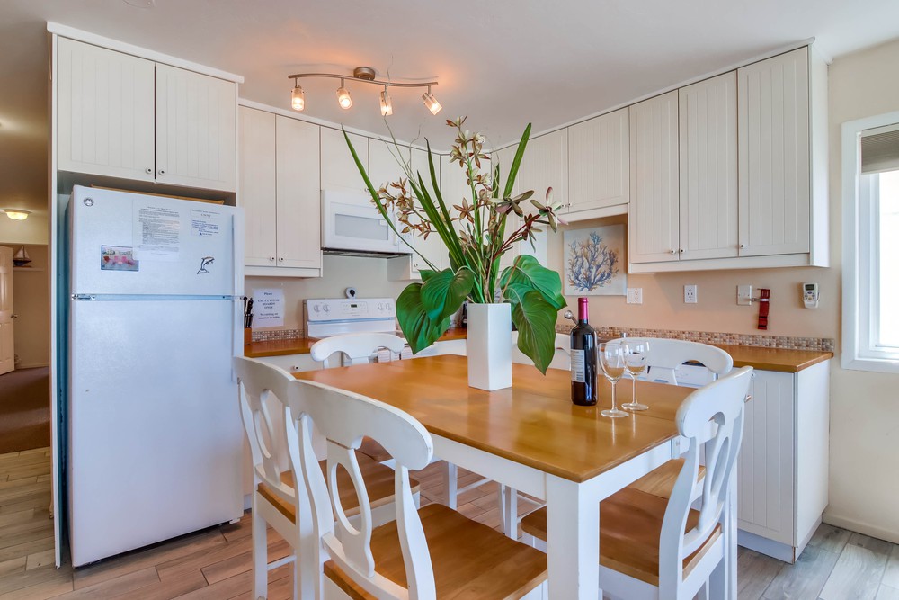 Virtual tour photo 14 of 31 for 3679 Ocean Front Walk