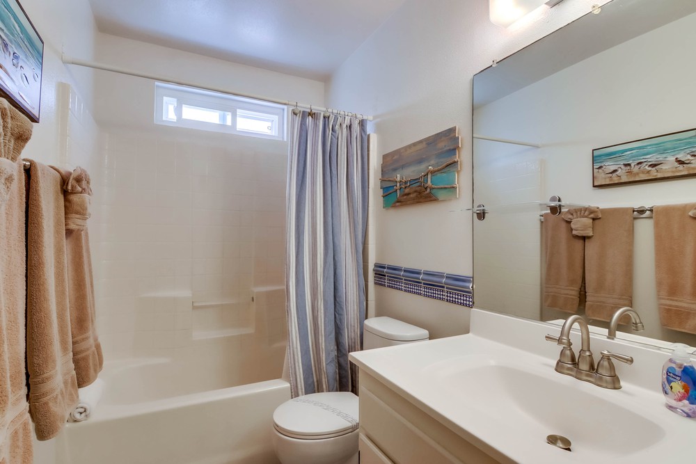 Virtual tour photo 26 of 31 for 3679 Ocean Front Walk