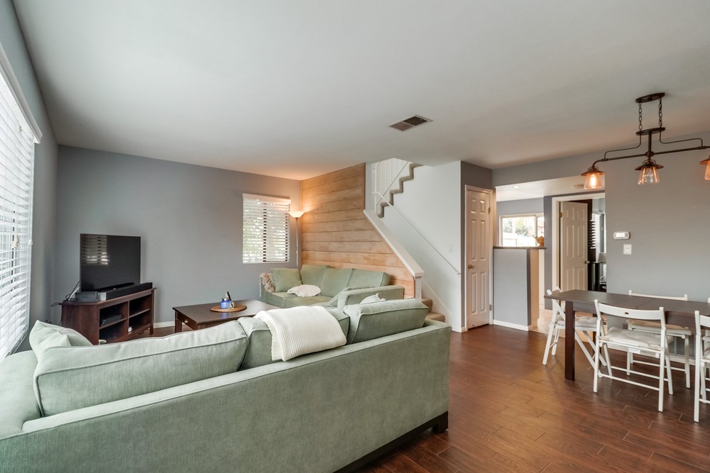 Virtual tour photo 9 of 39 for 3681 Grim Ave