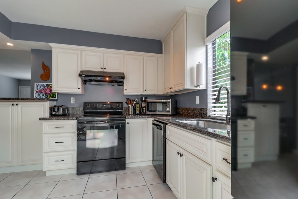 Virtual tour photo 21 of 39 for 3681 Grim Ave