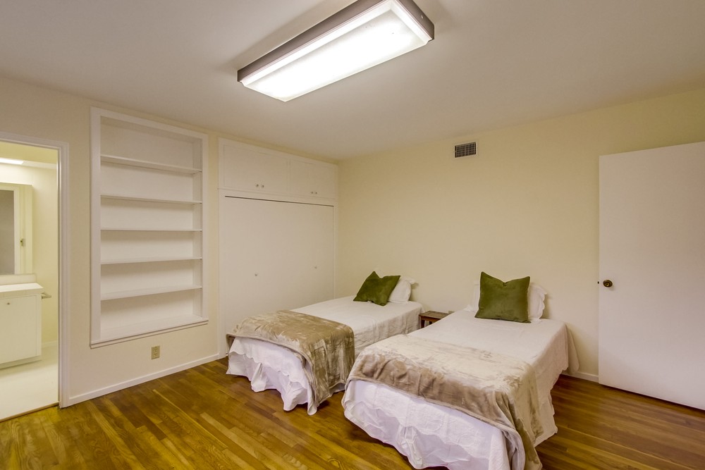 Virtual tour photo 50 of 80 for 3681 Liggett Dr