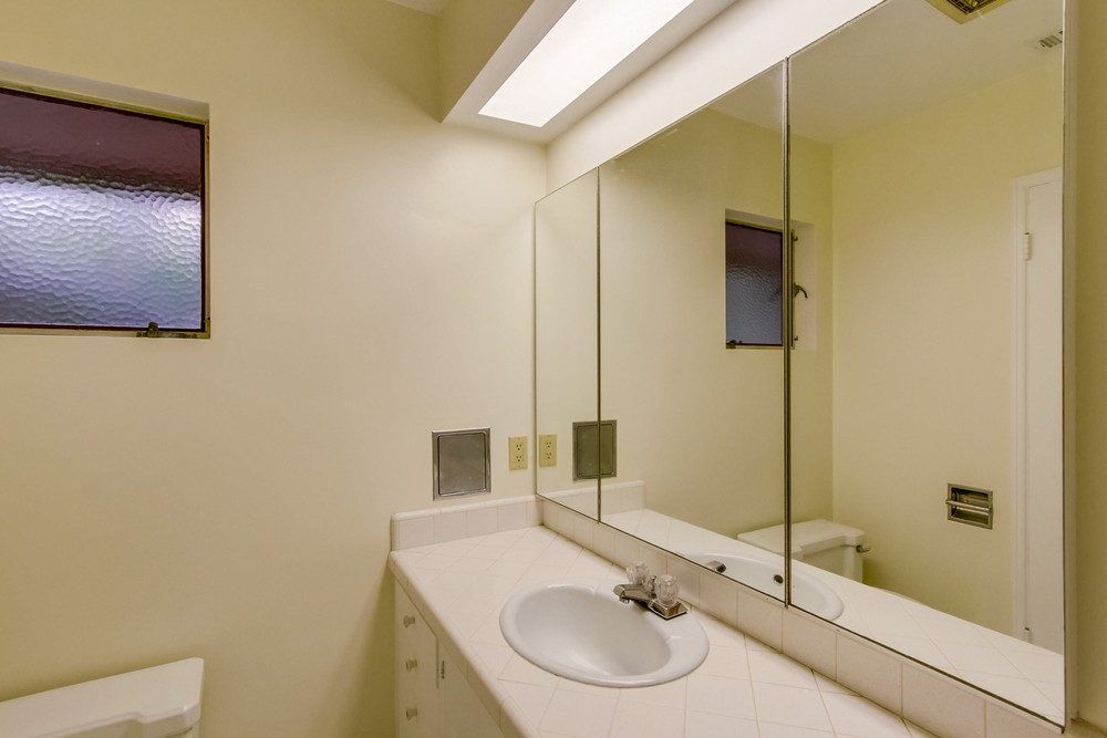 Virtual tour photo 53 of 80 for 3681 Liggett Dr