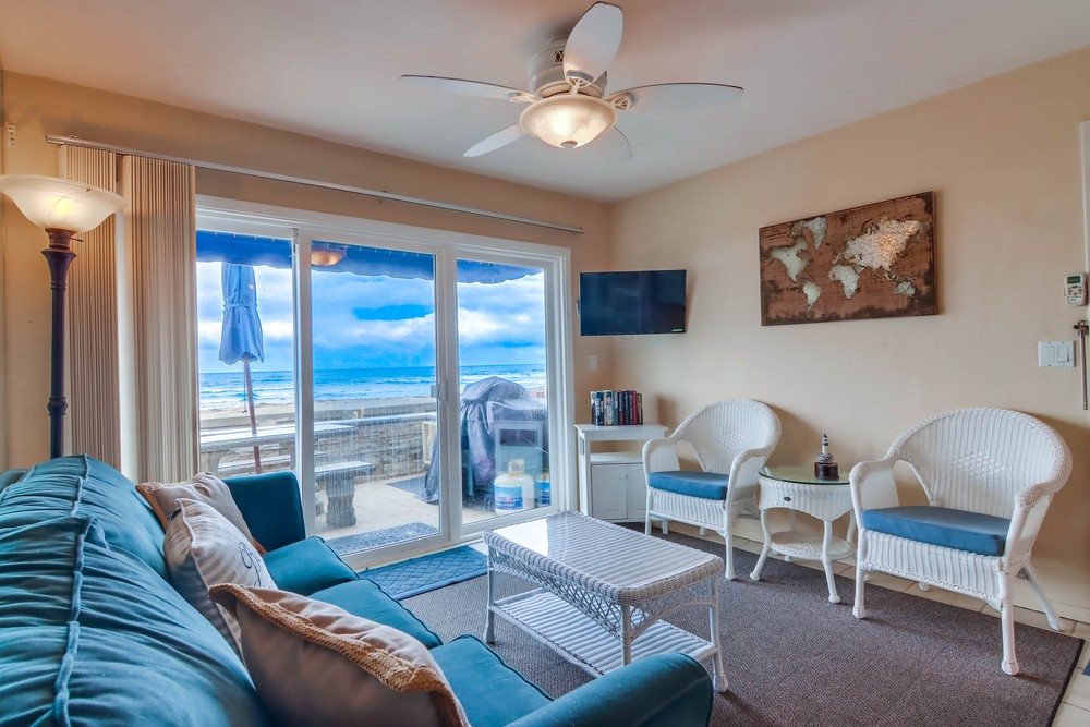Virtual tour photo 4 of 25 for 3681 Ocean Front Walk