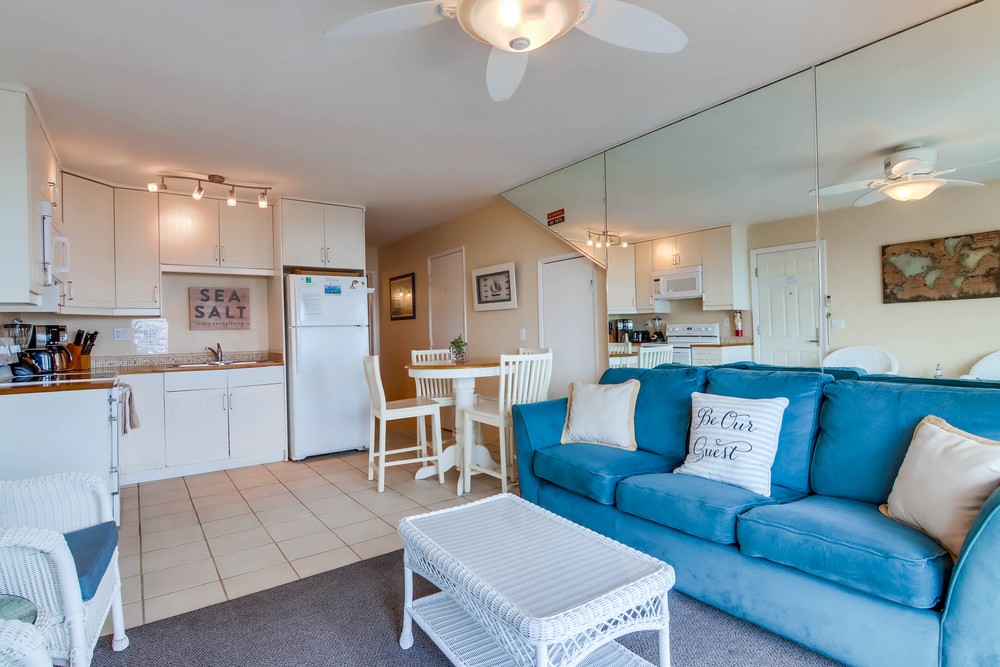 Virtual tour photo 7 of 25 for 3681 Ocean Front Walk