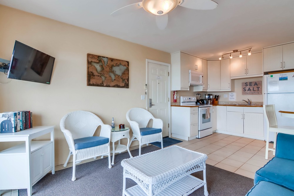 Virtual tour photo 9 of 25 for 3681 Ocean Front Walk