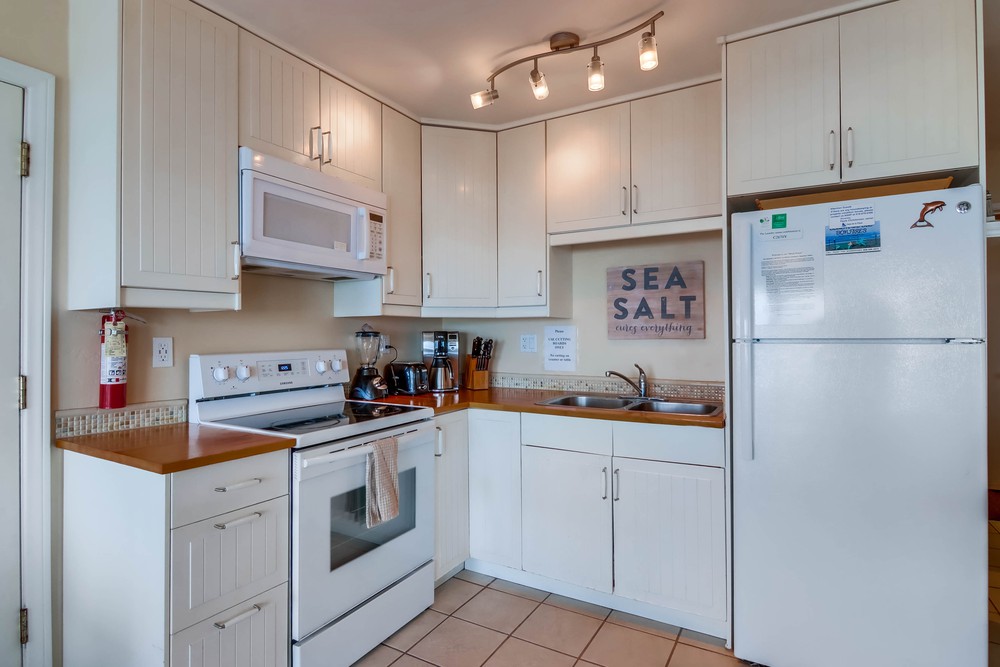 Virtual tour photo 15 of 25 for 3681 Ocean Front Walk
