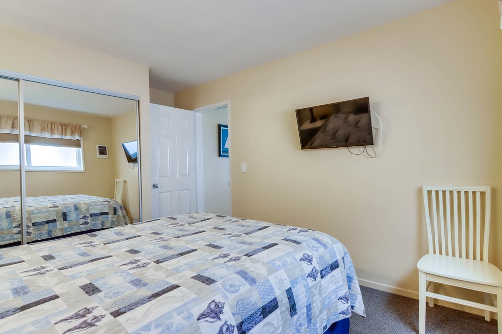Virtual tour photo 20 of 25 for 3681 Ocean Front Walk