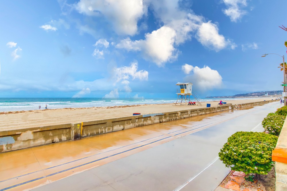 Virtual tour photo 26 of 25 for 3681 Ocean Front Walk