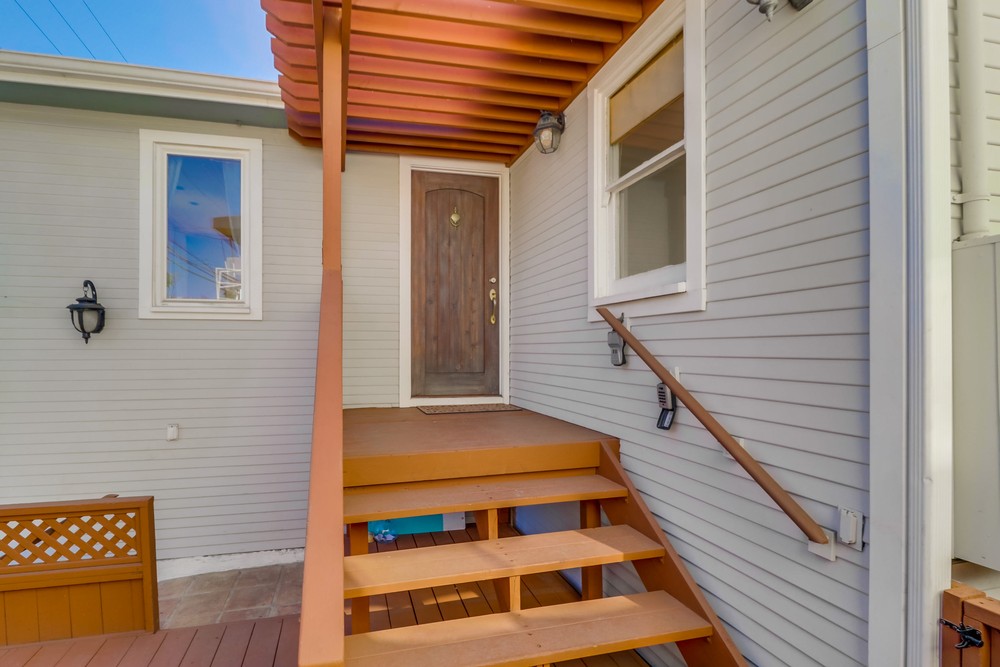 Virtual tour photo 10 of 55 for 3684 Richmond St