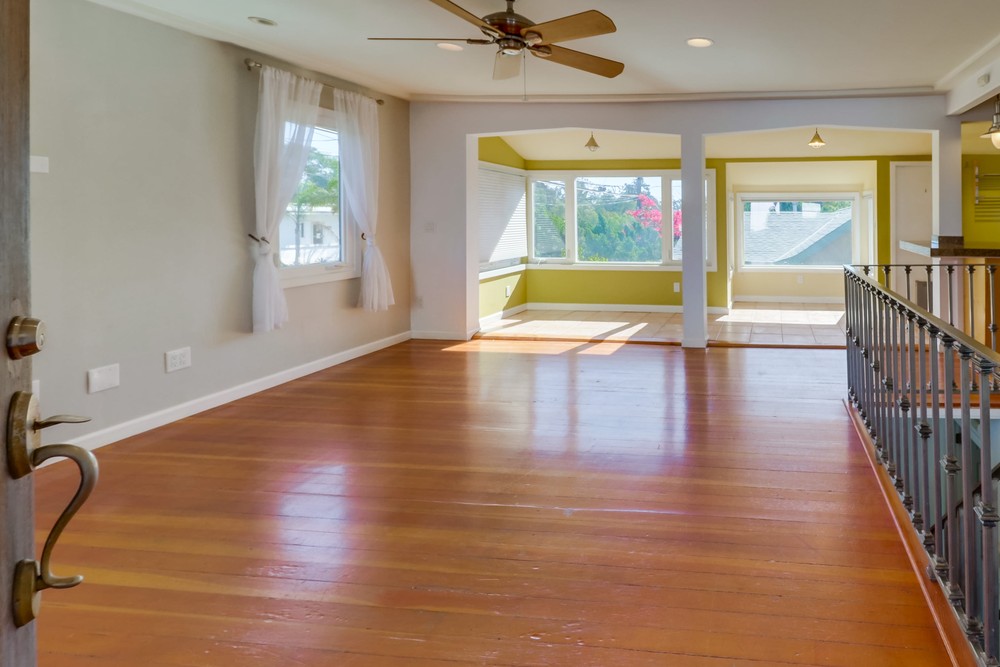 Virtual tour photo 11 of 55 for 3684 Richmond St