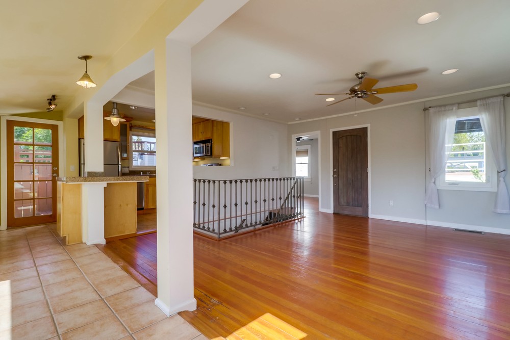 Virtual tour photo 14 of 55 for 3684 Richmond St