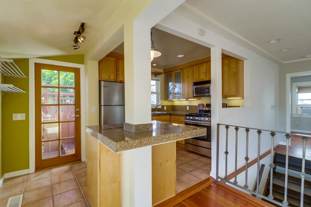 Virtual tour photo 20 of 55 for 3684 Richmond St