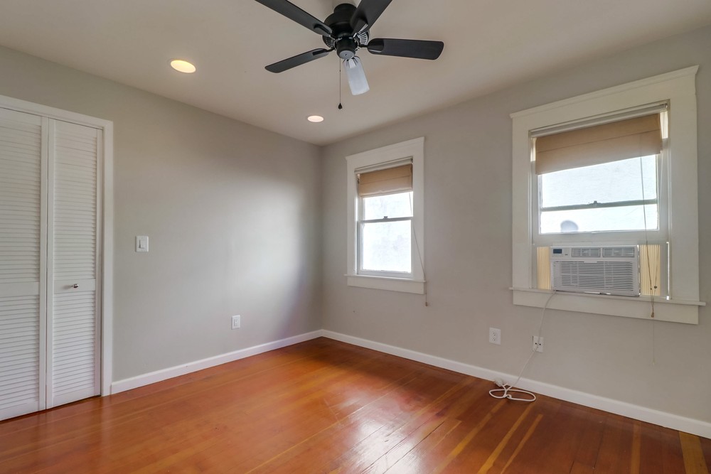 Virtual tour photo 32 of 55 for 3684 Richmond St