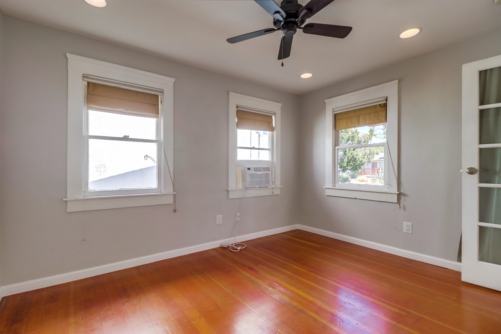 Virtual tour photo 33 of 55 for 3684 Richmond St