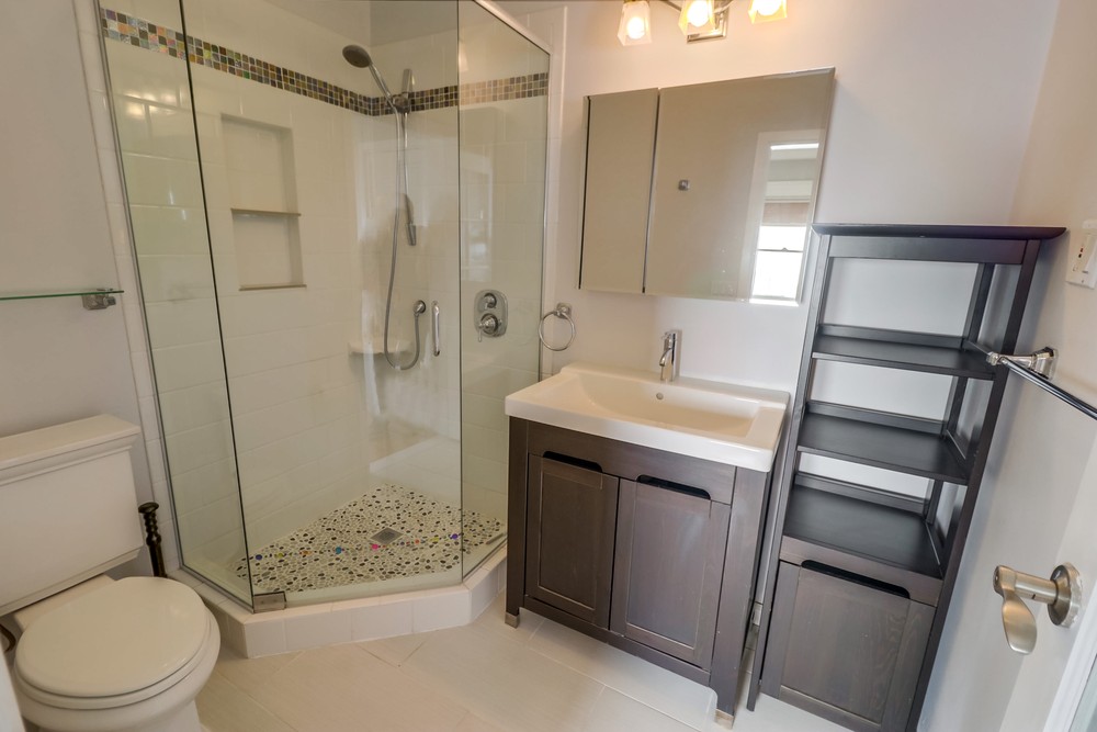 Virtual tour photo 35 of 55 for 3684 Richmond St