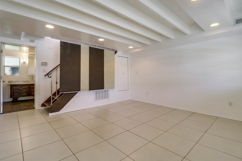 Virtual tour photo 39 of 55 for 3684 Richmond St