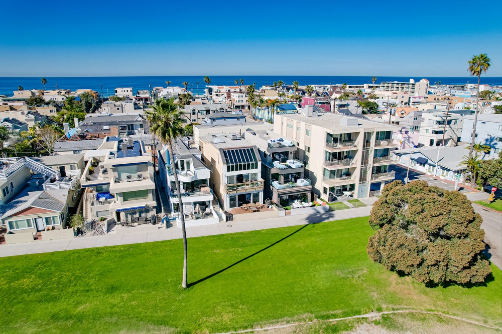 Virtual tour photo 7 of 35 for 3686 Bayside Walk