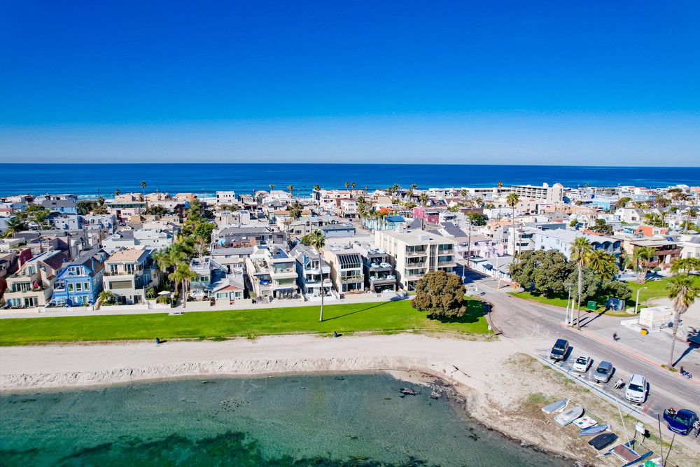 Virtual tour photo 11 of 35 for 3686 Bayside Walk