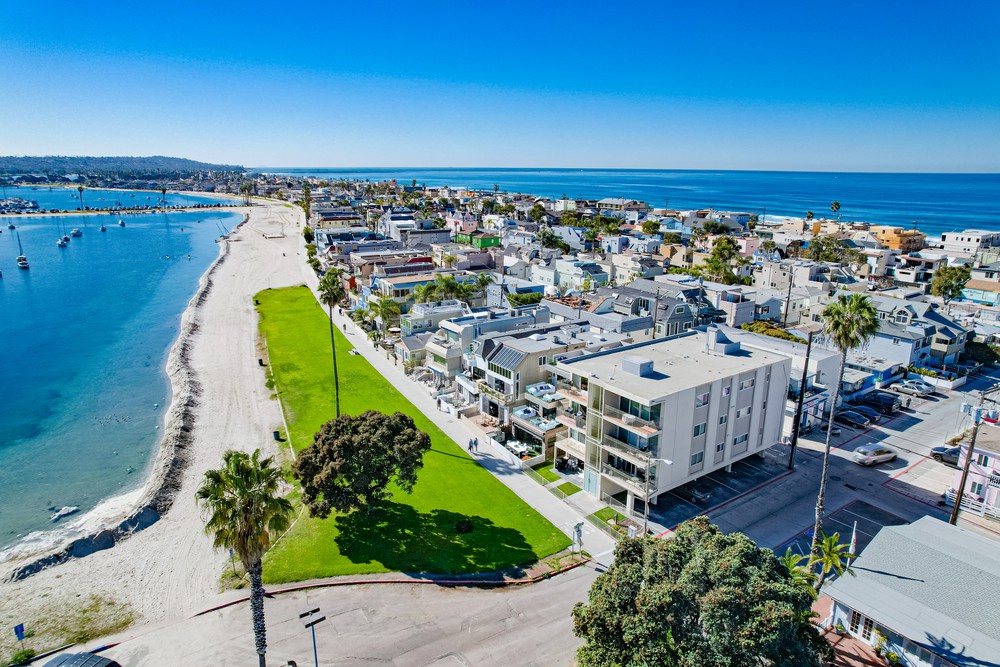 Virtual tour photo 14 of 35 for 3686 Bayside Walk