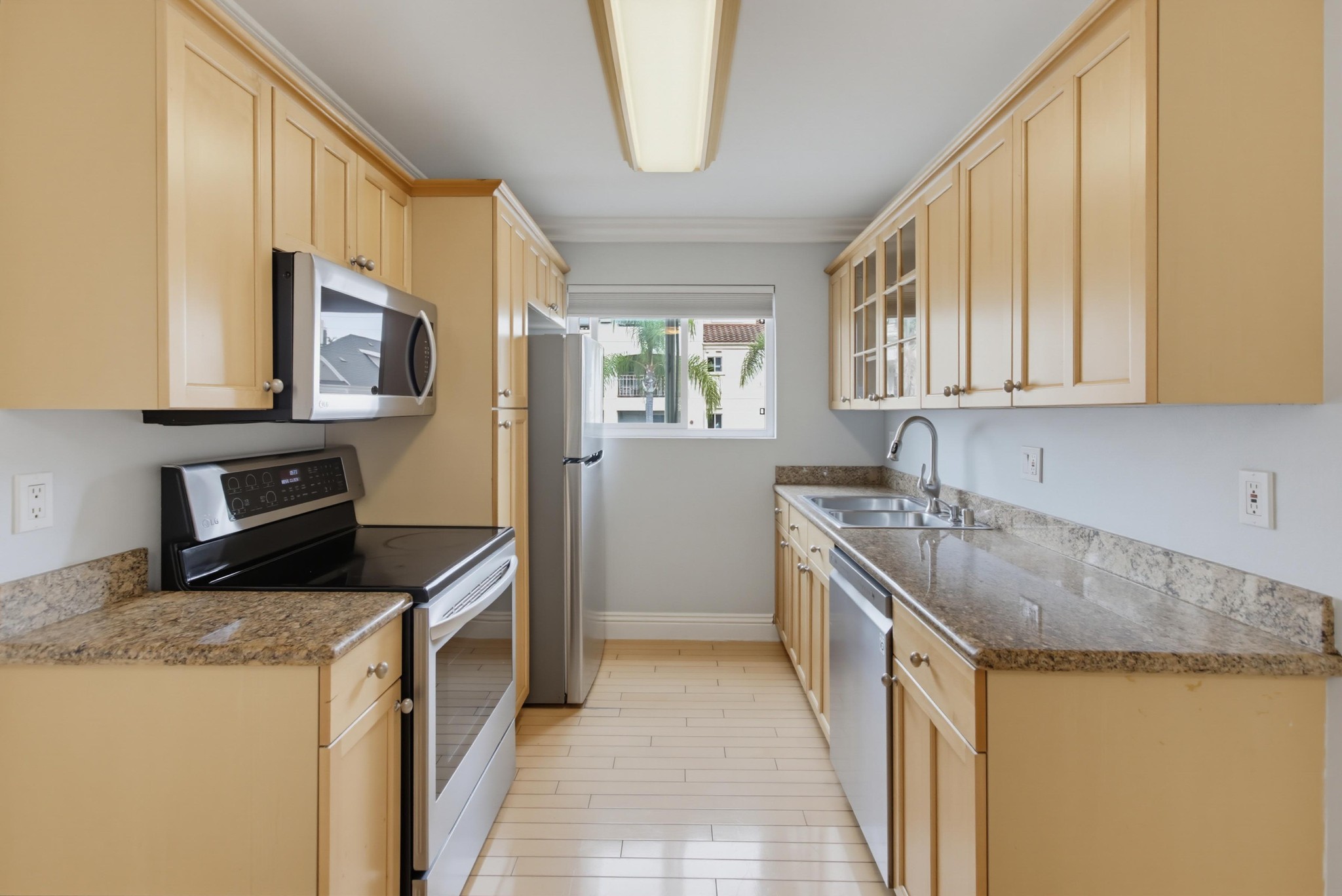 Virtual tour photo 13 of 34 for 3688 First Ave. Unit 28