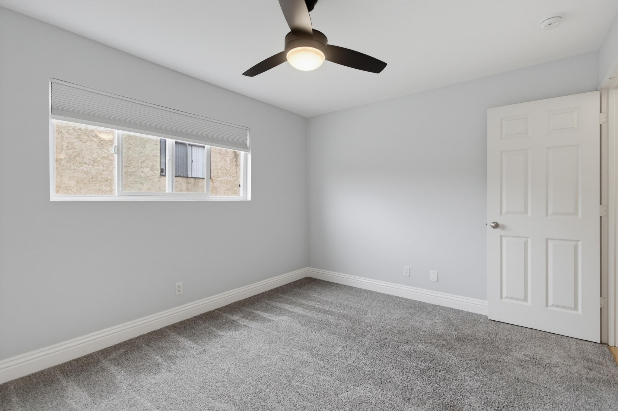 Virtual tour photo 20 of 34 for 3688 First Ave. Unit 28