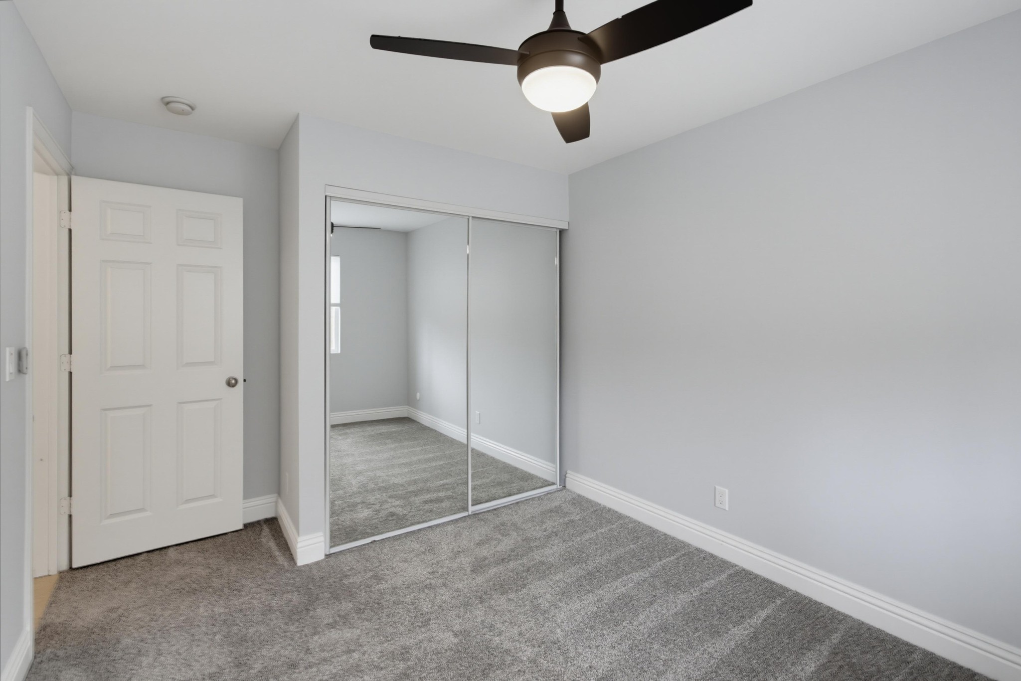 Virtual tour photo 23 of 34 for 3688 First Ave. Unit 28