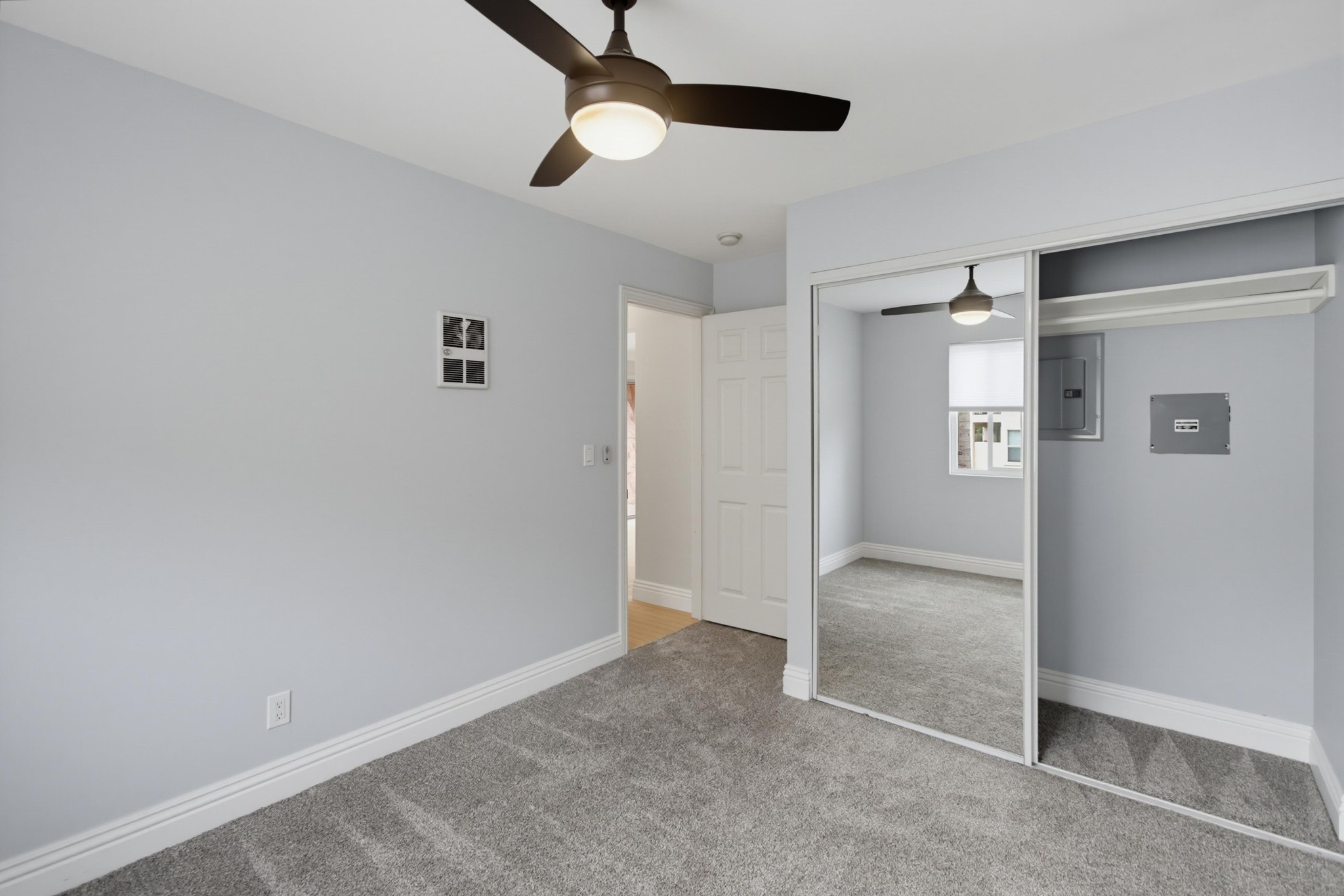 Virtual tour photo 24 of 34 for 3688 First Ave. Unit 28