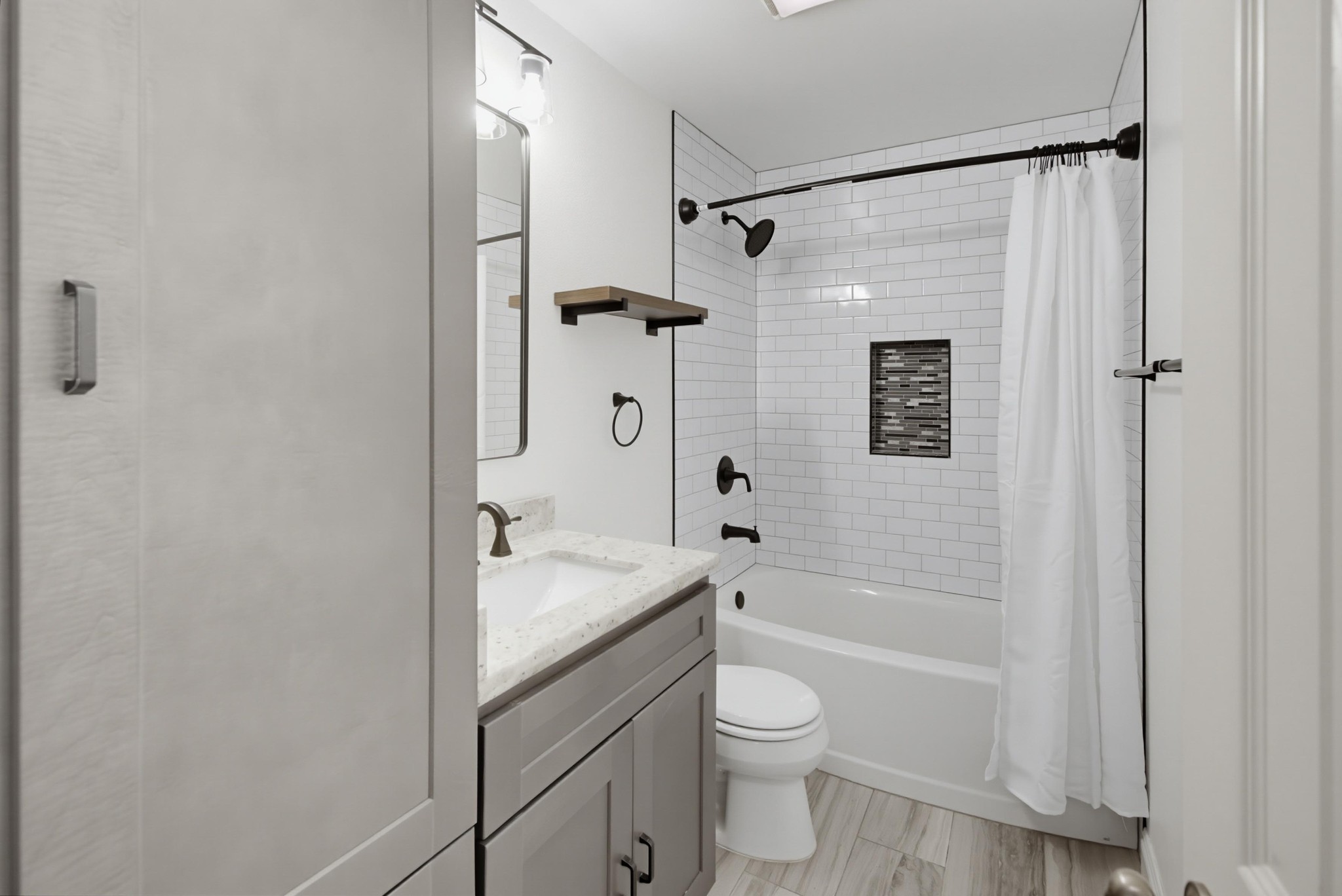 Virtual tour photo 25 of 34 for 3688 First Ave. Unit 28