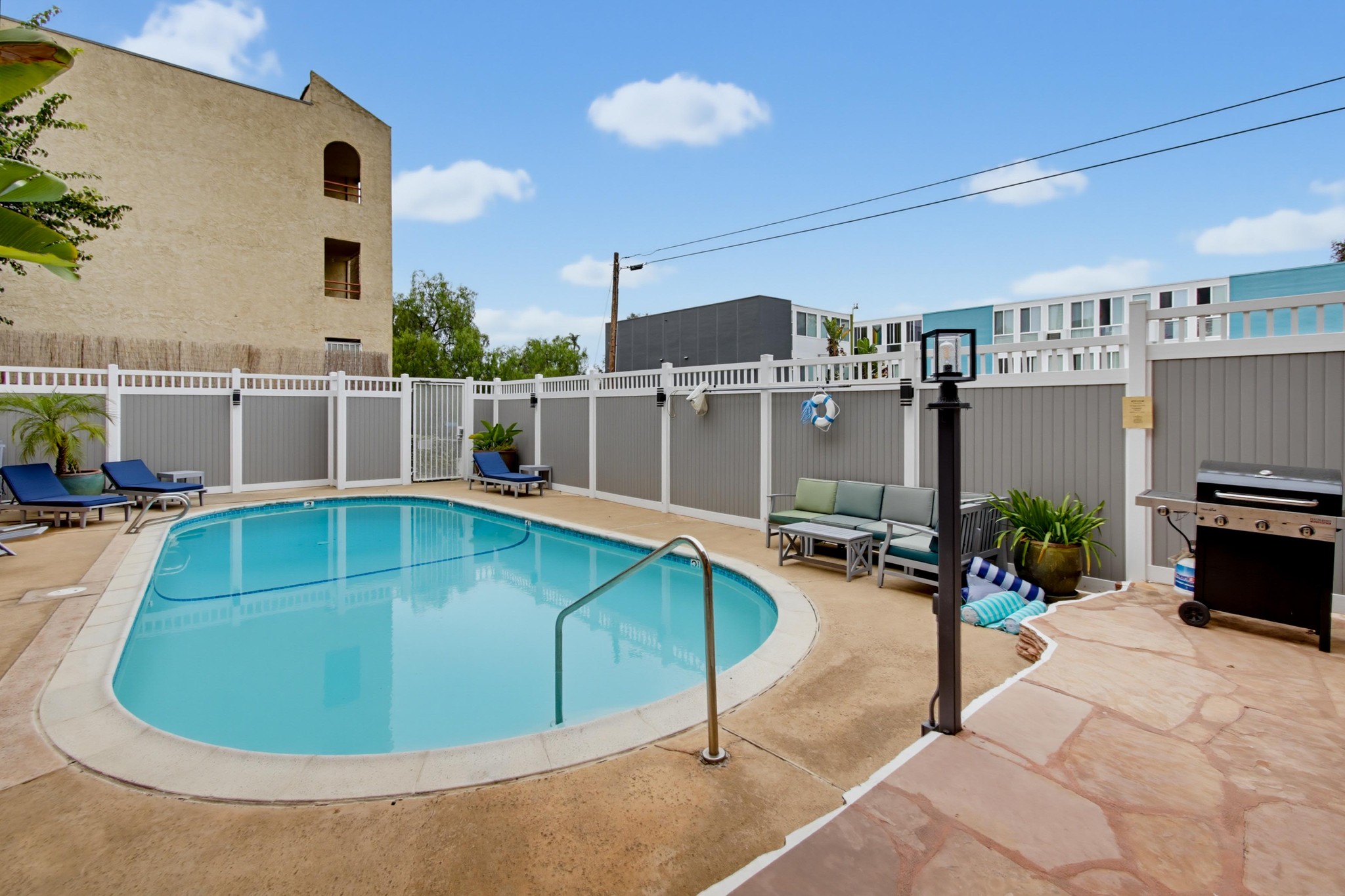 Virtual tour photo 29 of 34 for 3688 First Ave. Unit 28