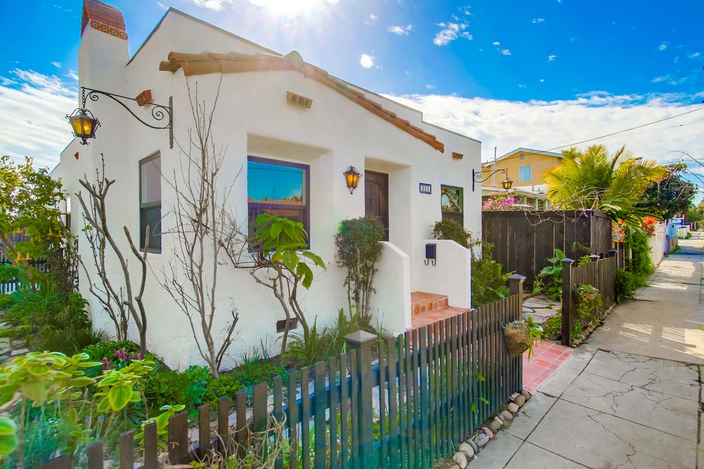 Virtual tour photo 3 of 43 for 3689 Monroe Ave