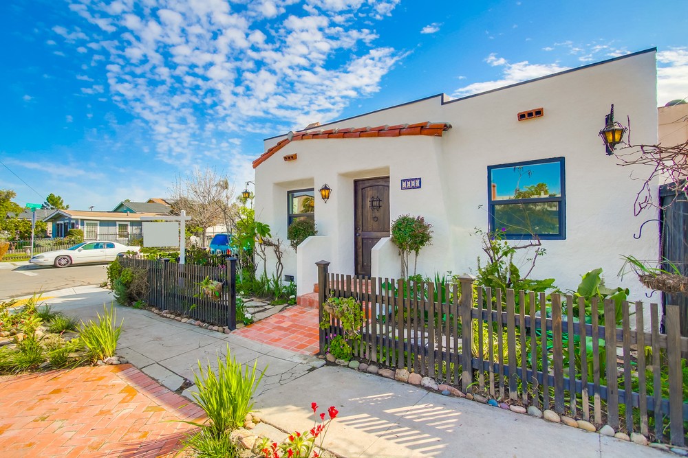 Virtual tour photo 4 of 43 for 3689 Monroe Ave