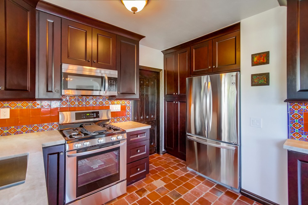 Virtual tour photo 14 of 43 for 3689 Monroe Ave