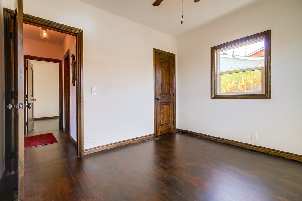 Virtual tour photo 25 of 43 for 3689 Monroe Ave