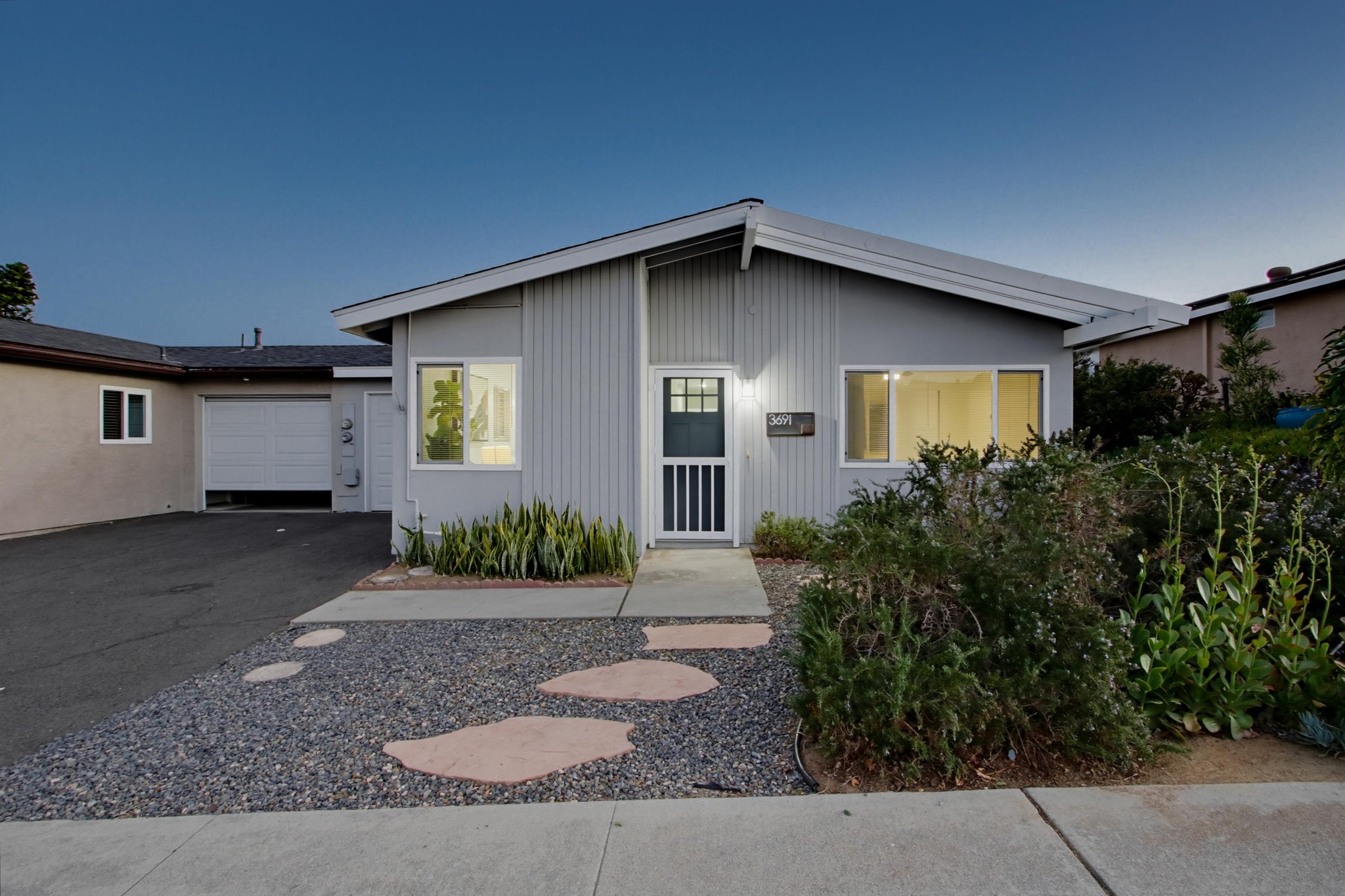 Virtual tour photo 6 of 57 for 3691 North Way