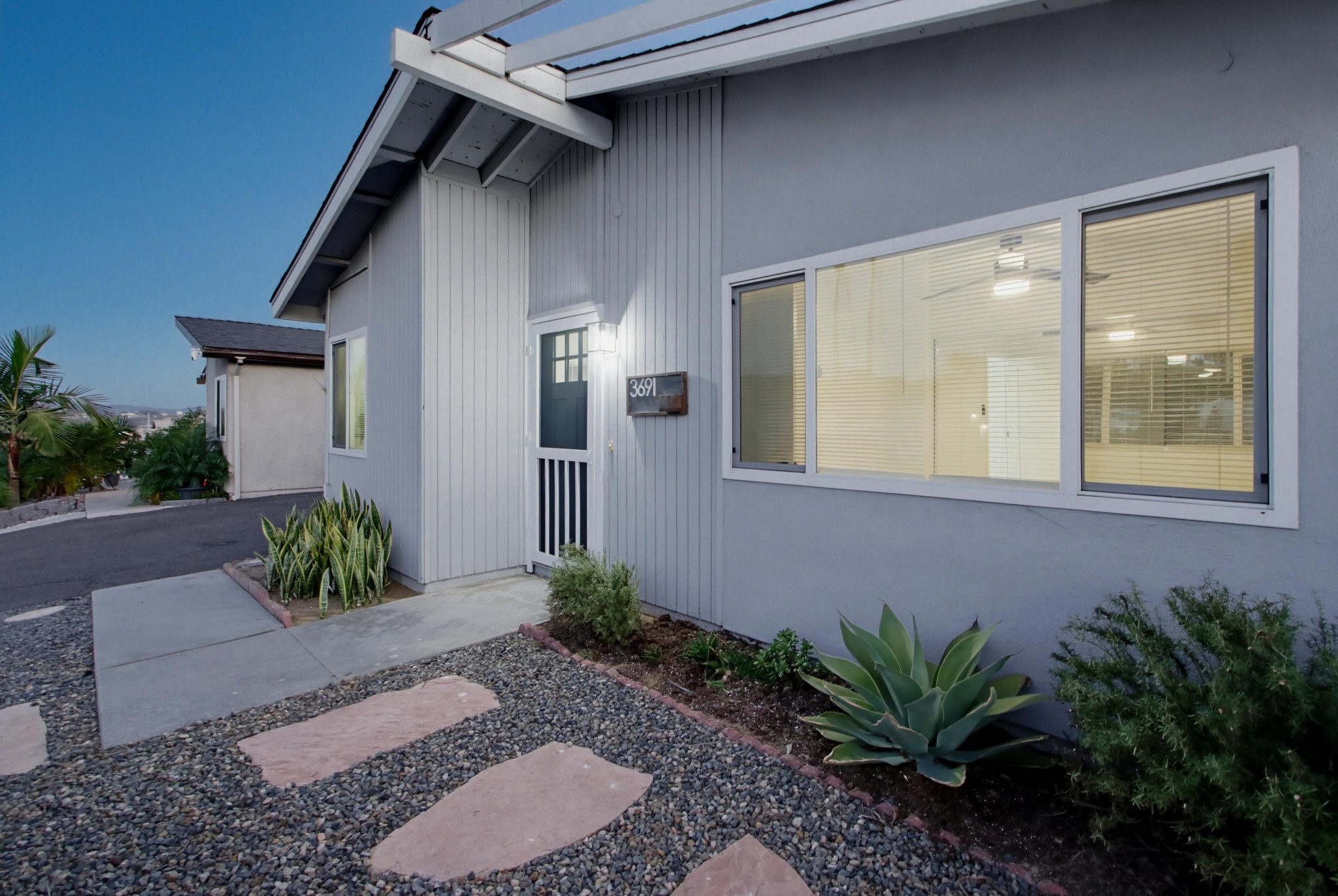 Virtual tour photo 9 of 57 for 3691 North Way