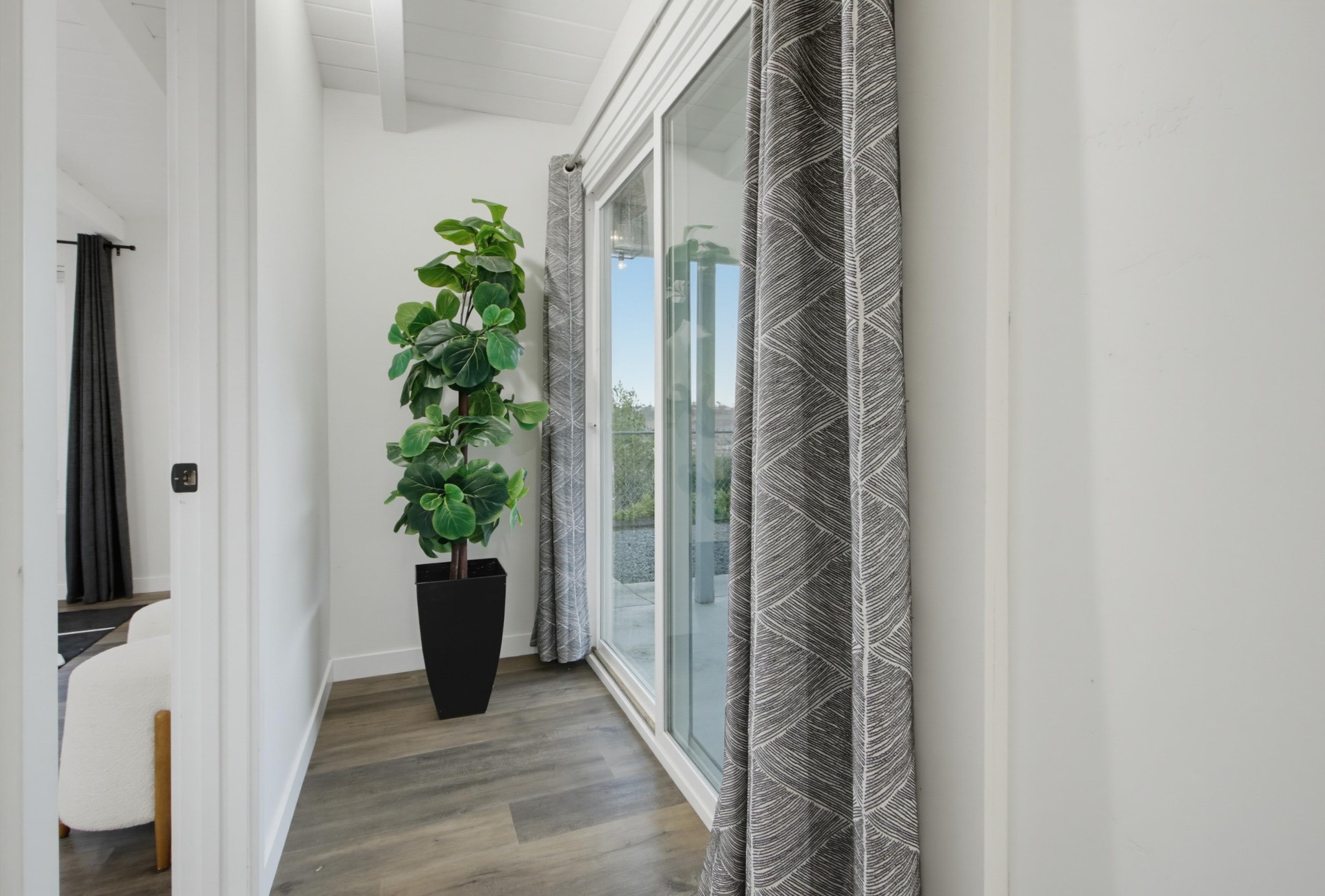 Virtual tour photo 37 of 57 for 3691 North Way